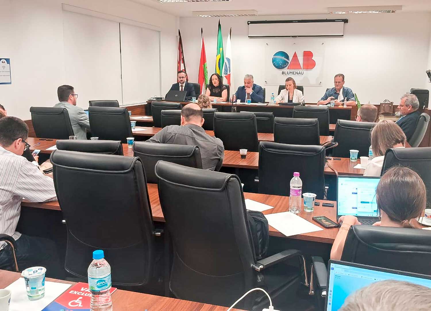 Conselho da OAB se reúne para deliberar sobre pauta administrativa e outros expedientes Conselho da OAB se reúne para deliberar sobre pauta administrativa e outros expedientes
