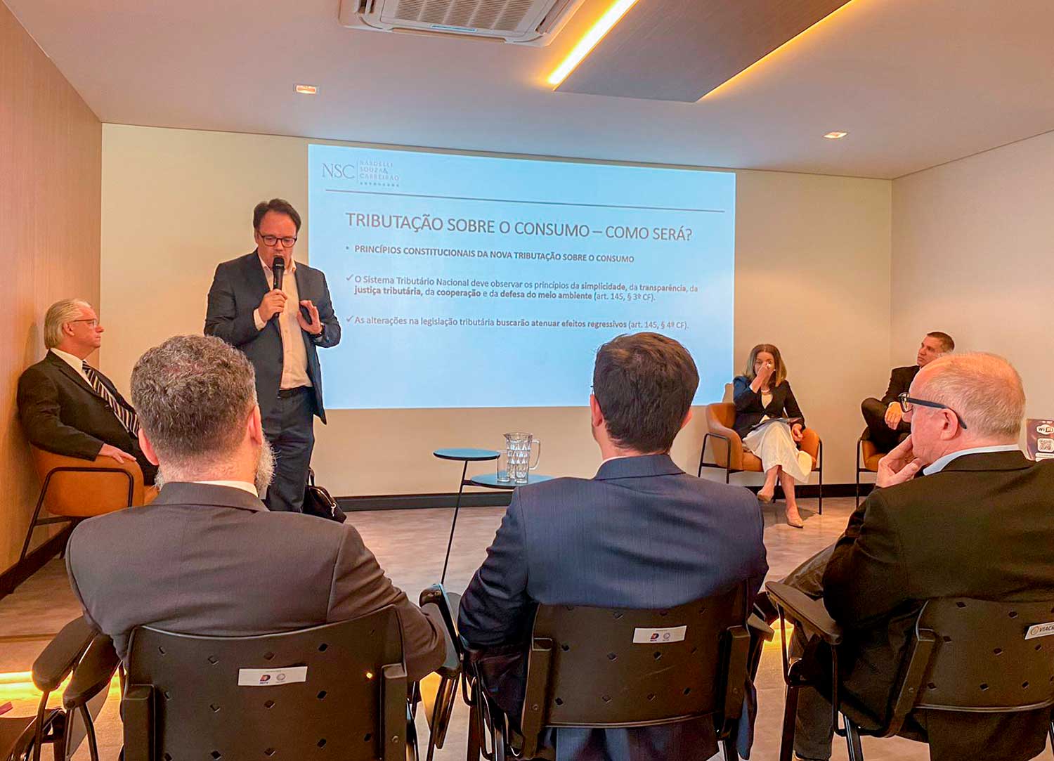 Comissão de Direito Tributário da OAB Blumenau participa de evento sobre a Reforma Tributária Comissão de Direito Tributário da OAB Blumenau participa de evento sobre a Reforma Tributária