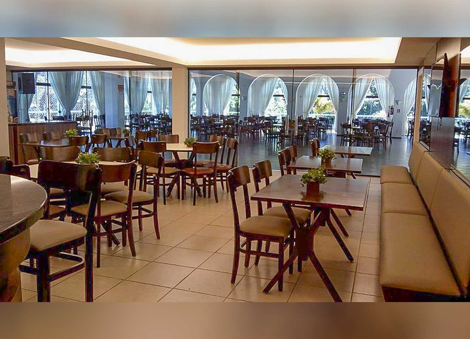 OAB Blumenau tem espaços para eventos sociais, empresariais, familiares e esportivos; consulte as condições