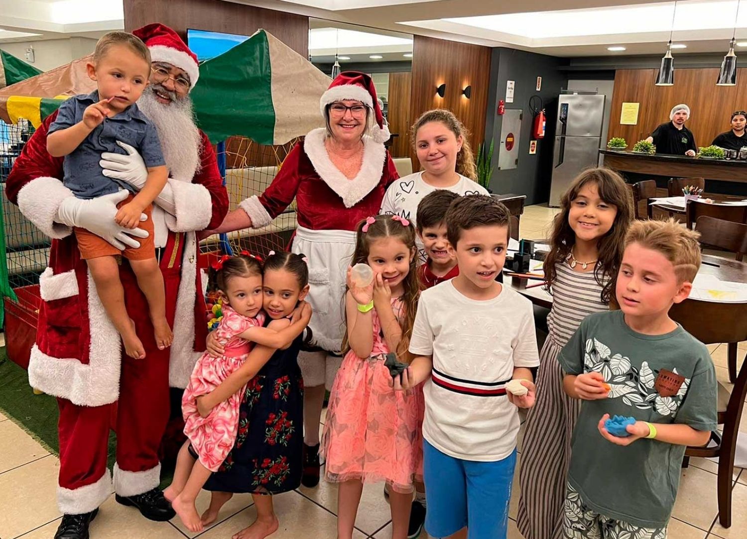 Jantar de Natal da OAB Blumenau reúne advogados, familiares e amigos na sede da subseção