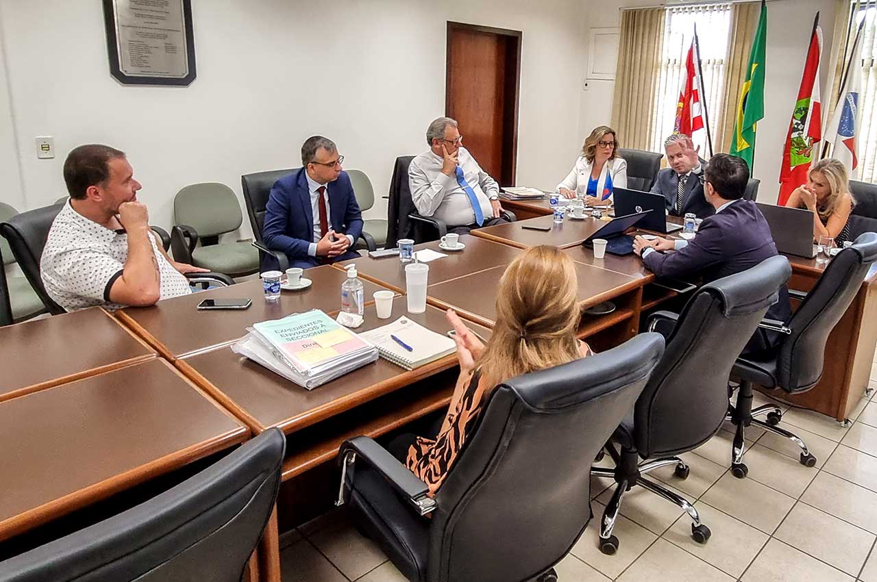 20230202 MAICON PIB 2