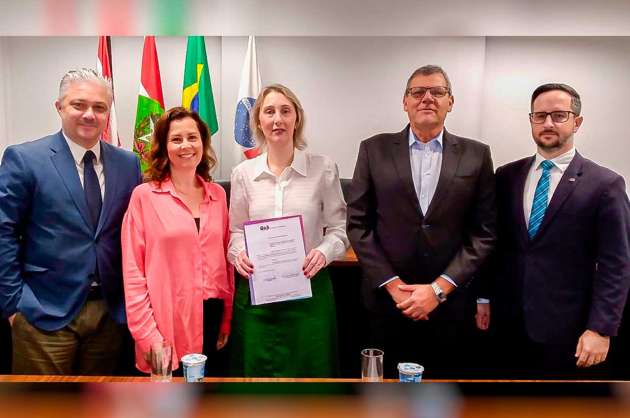 20231109 familia presidente site