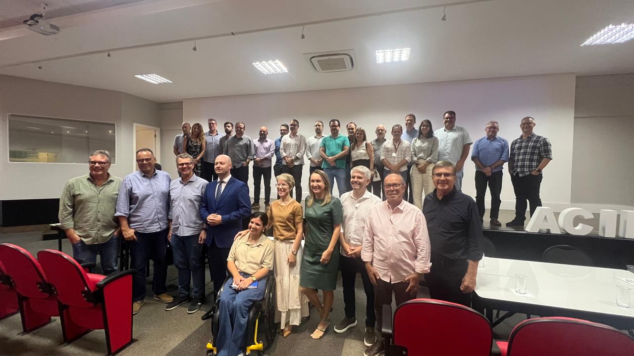 OAB Blumenau acompanha plano de governo em reunião do Conselho de Entidades OAB Blumenau acompanha plano de governo em reunião do Conselho de Entidades