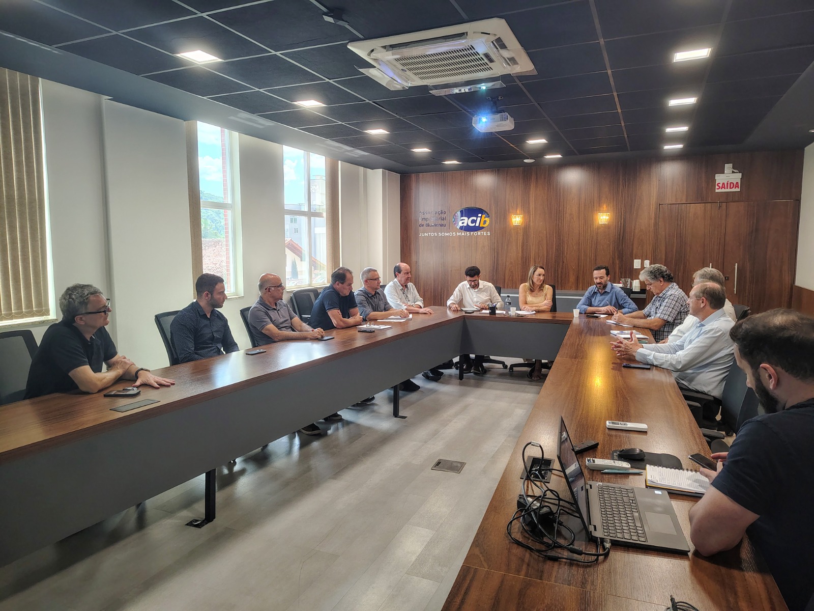 OAB Blumenau participa de reunião estratégica na ACIB para discutir desenvolvimento econômico e gestão pública OAB Blumenau participa de reunião estratégica na ACIB para discutir desenvolvimento econômico e gestão pública