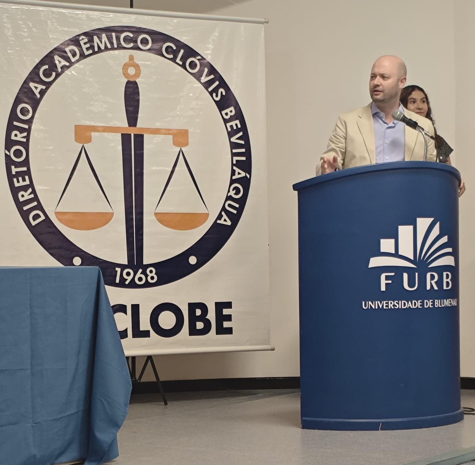 OAB Blumenau prestigia Aula Magna do Curso de Direito da FURB OAB Blumenau prestigia Aula Magna do Curso de Direito da FURB