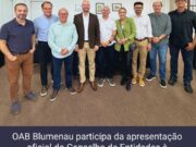 Prefeito de Blumenau recebe representantes de entidades de Blumenau
