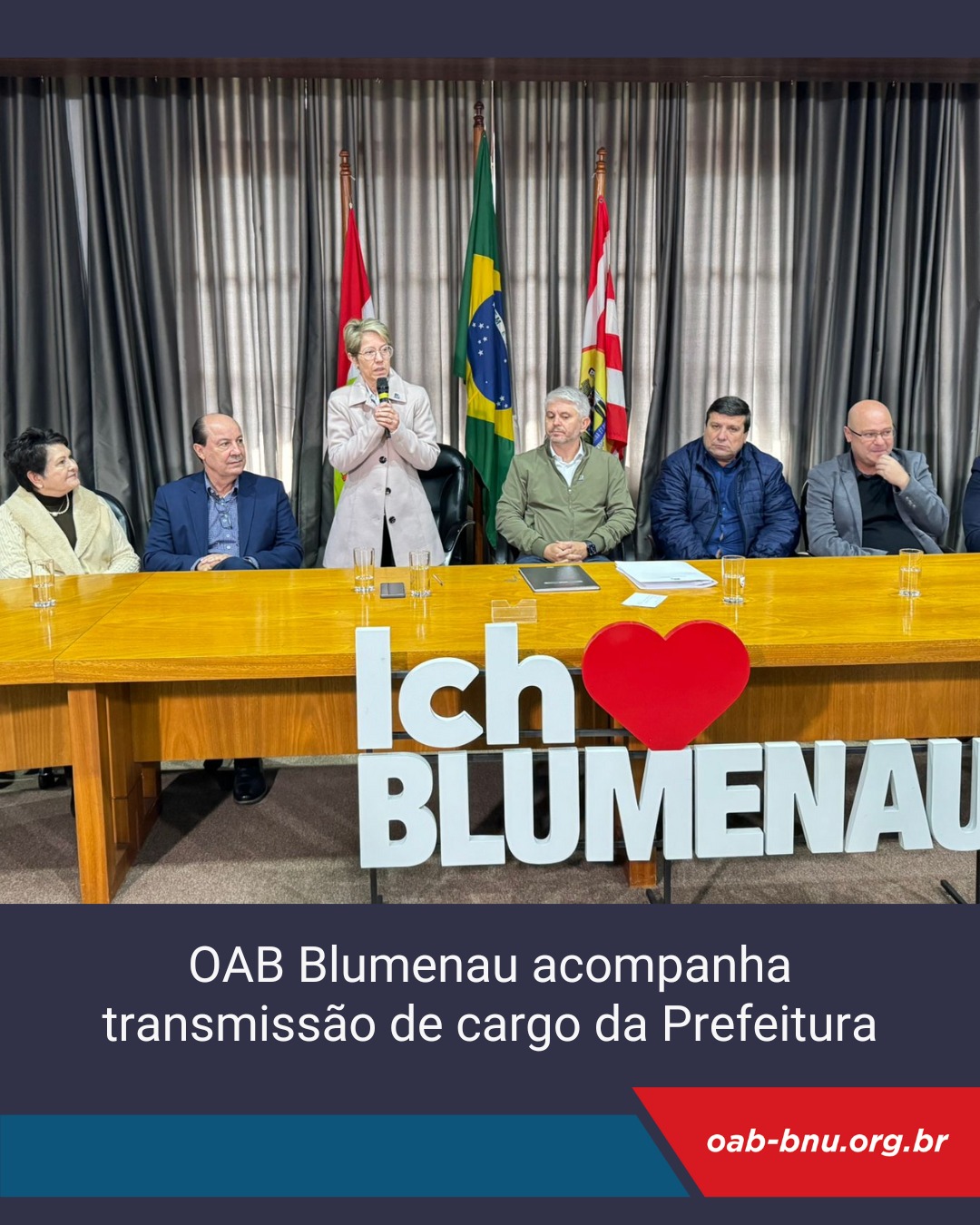 OAB prestigia solenidade de transmissão de cargo na Prefeitura de Blumenau OAB prestigia solenidade de transmissão de cargo na Prefeitura de Blumenau