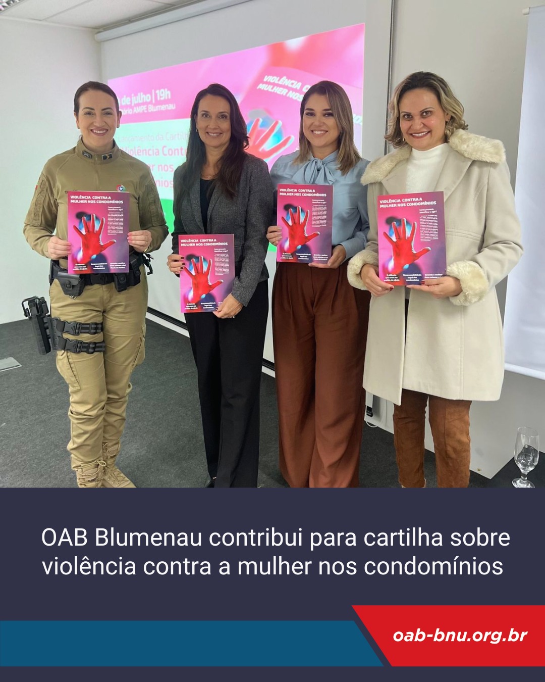 OAB Blumenau contribui para confecção de cartilha sobre violência contra mulher nos condomínios. OAB Blumenau contribui para confecção de cartilha sobre violência contra mulher nos condomínios.